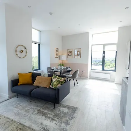 Leeds Haven Niche 1 2 Bedroom With Cityscape Views By Belvilla