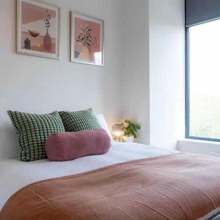 Apartment Leeds Haven Niche 1 2 Bedroom With Cityscape Views By Belvilla *