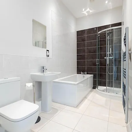Apartment Leeds Haven Niche 1 2 Bedroom With Cityscape Views By Belvilla