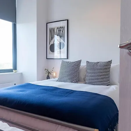Leeds Haven Niche 1 2 Bedroom With Cityscape Views By Belvilla *