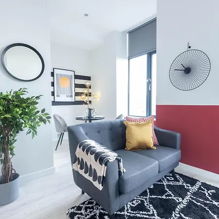 Apartment Leeds Haven Niche 1 2 Bedroom With Cityscape Views By Belvilla *