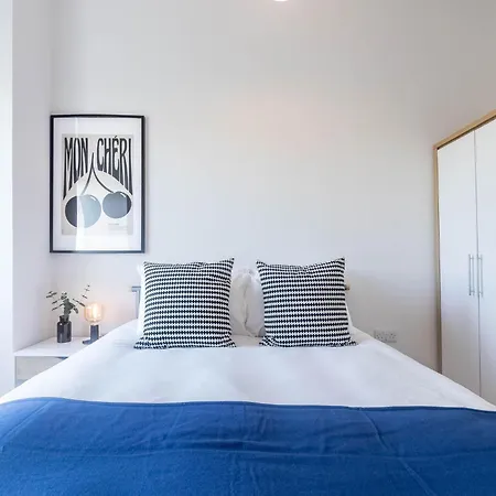 Leeds Haven Niche 1 2 Bedroom With Cityscape Views By Belvilla * Leeds (West Yorkshire)